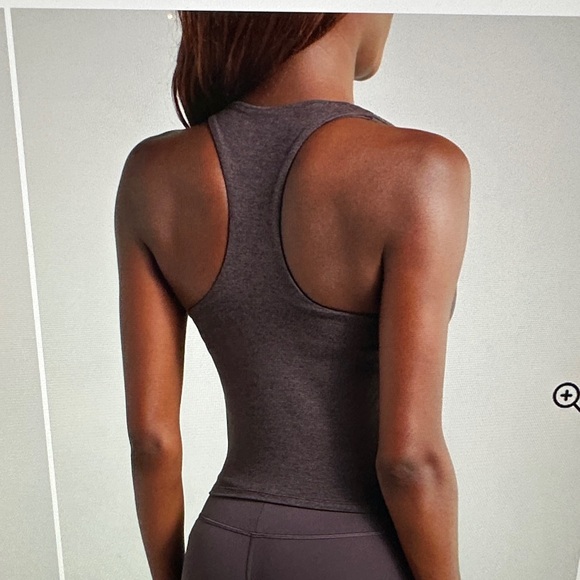 Vuori Halo 2.0 Performance Crop Racerback Tank, S, sangria Heather - Picture 5 of 6